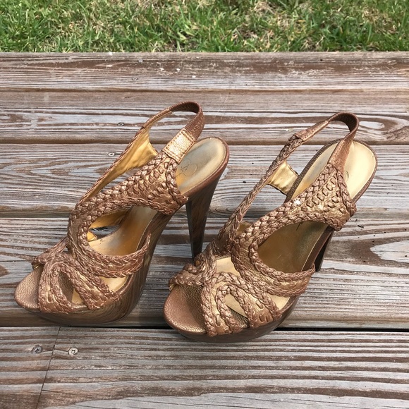 Jessica Simpson Bronze/Rosegold high heels - Picture 2 of 6